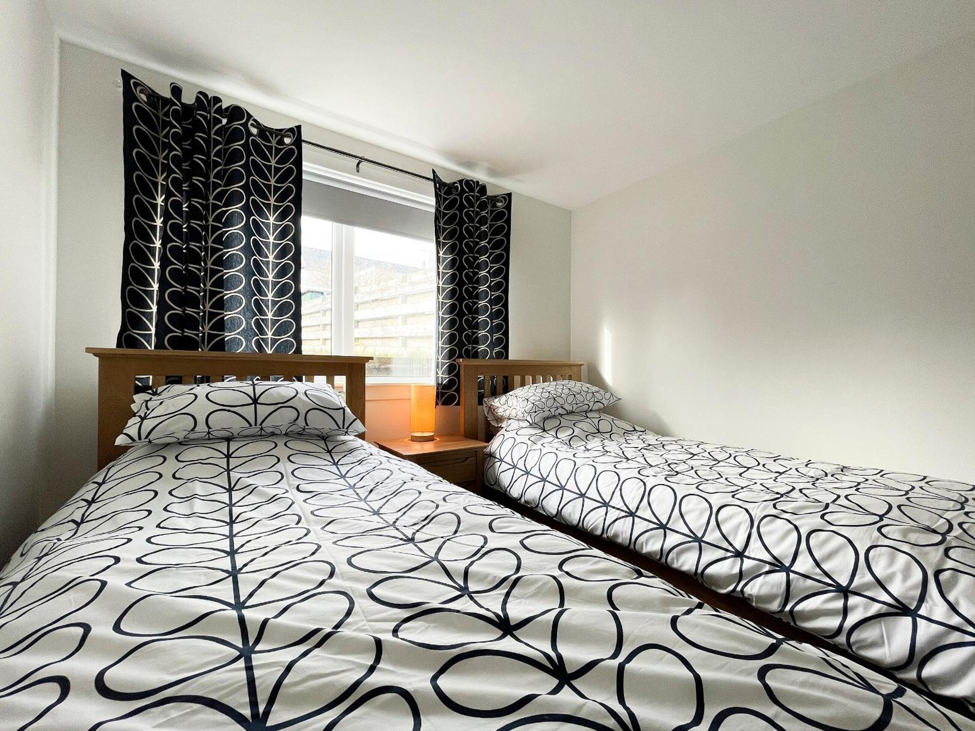 Academy Street Cottage Тейн Екстер'єр фото
